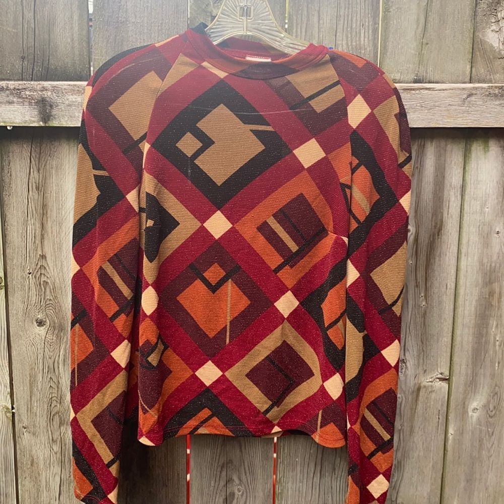 Tribal shimmer top sz. S